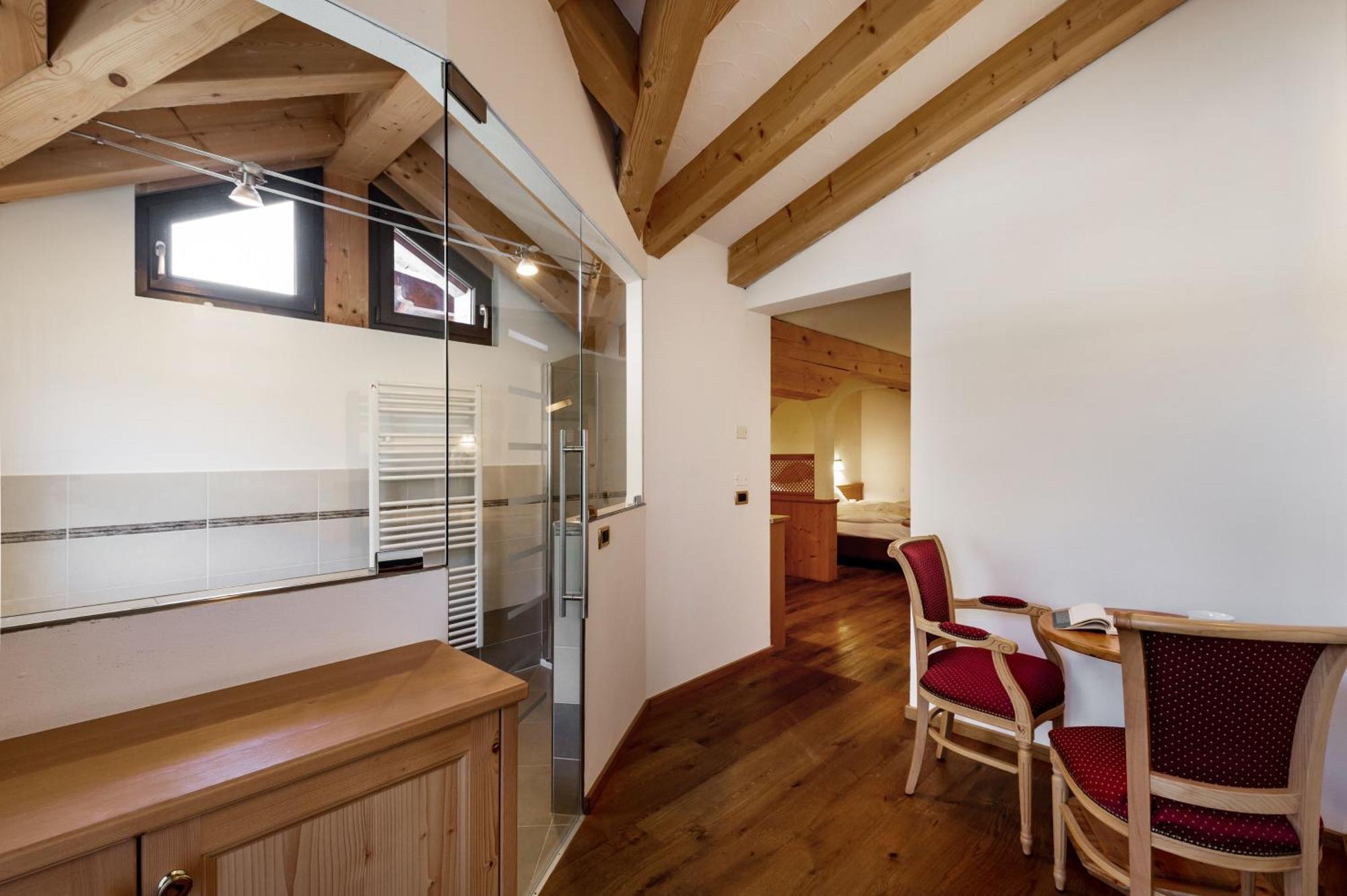 Hotel Terme Antico Bagno Pozza di Fassa Phòng bức ảnh